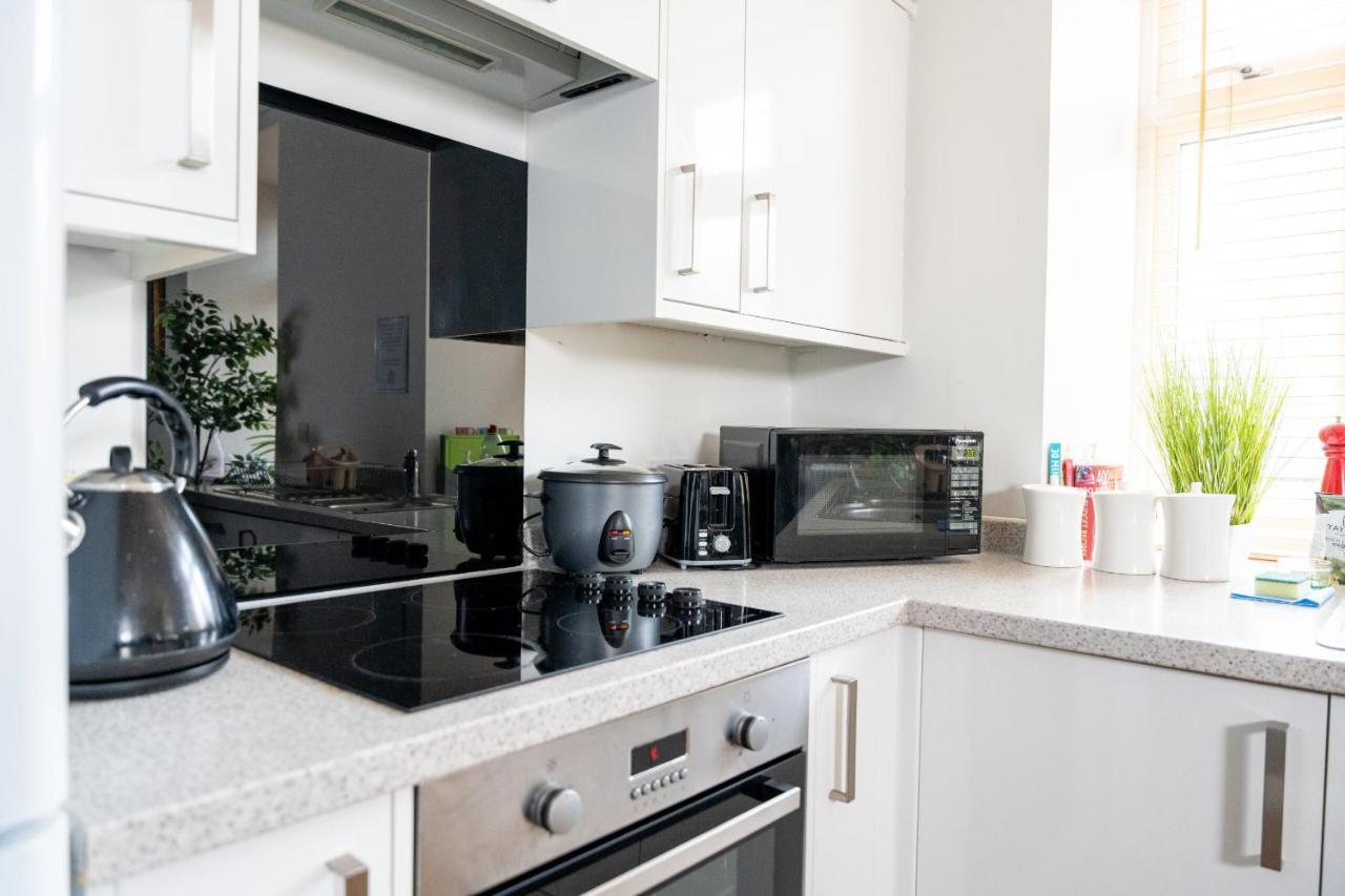 Modern & Spacious Flat In The Centre Of Bristol! Экстерьер фото