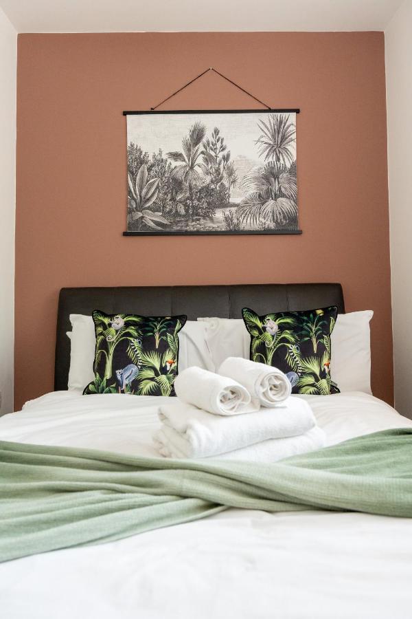 Modern & Spacious Flat In The Centre Of Bristol! Экстерьер фото